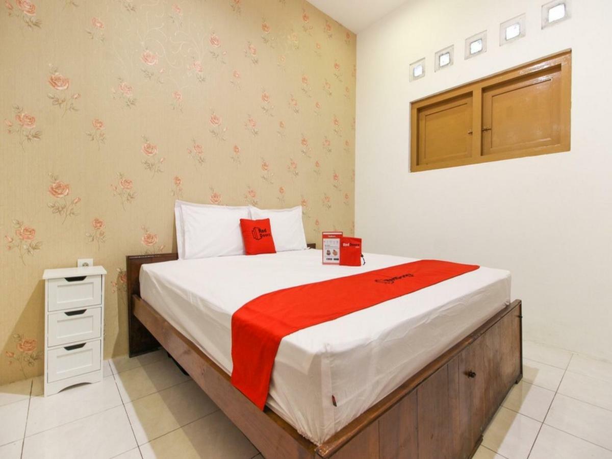 Reddoorz Near Rs Sarjito